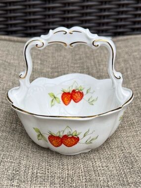 Porcelain Strawberry Handle Serving Basket with Gold Trim queens Rosina china
